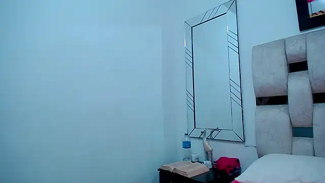 Alexxawinter's Live XXX Chat