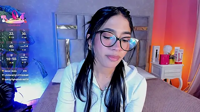 Tyla_Ks live XXX chat