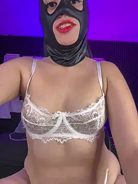 Cris_BDSM élő XXX-chatje