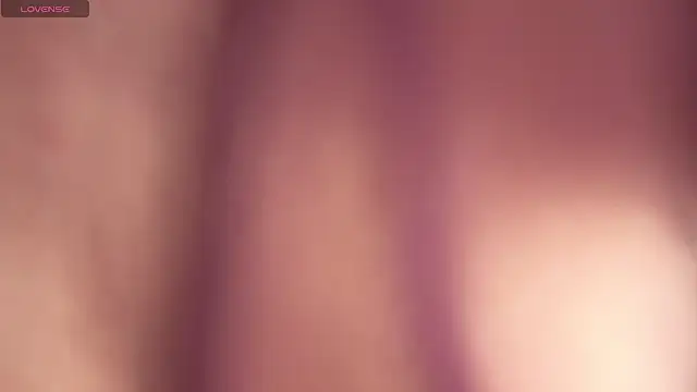XXX chat uživo modela Gin_Lilah
