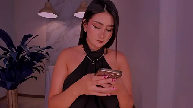 צ'אט XXX בשידור חי של MaddisonLowe