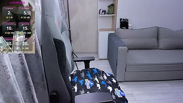 Онлайн чат XXX MistyDark