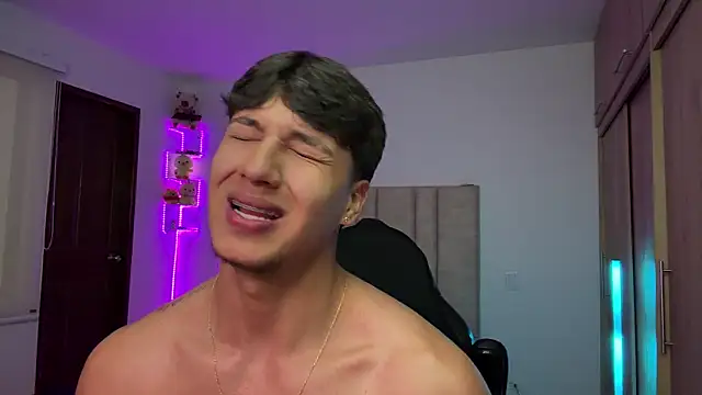 Chat +18 de CHRIS_MORGAN1 ao vivo