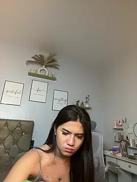JassmineLove Adlı Modelin Canlı XXX Sohbeti