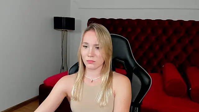 Živý XXX chat ElaraVoltage