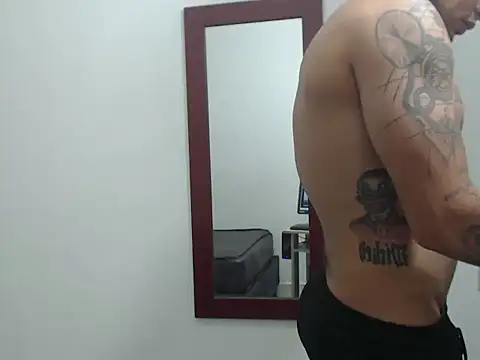 Xanderrtn Live XXX chat