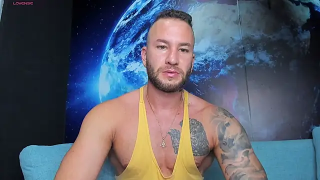 XXX chat uživo modela delessandro_world