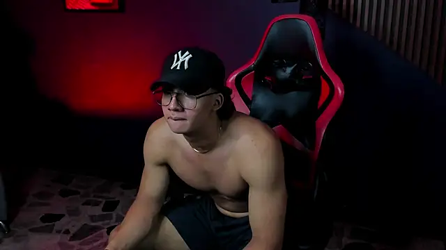 Czat XXX na żywo – Axxel_Muscle
