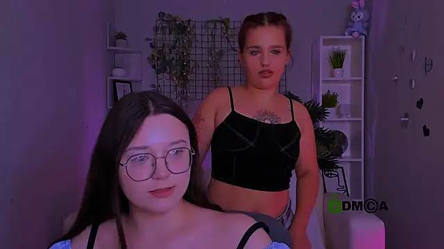 nymira's Live XXX Chat