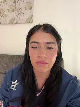 Chat +18 de KallyMyller1 ao vivo
