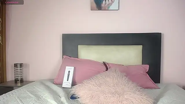 Madisonyoung77n Webbikameraesitys