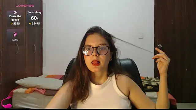 MadieeLorez Live XXX-chat