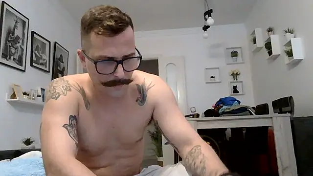 yanick931 Live XXX-Chat