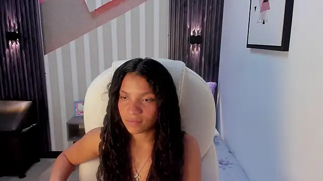 Chat XXX en directo de LittleeStar