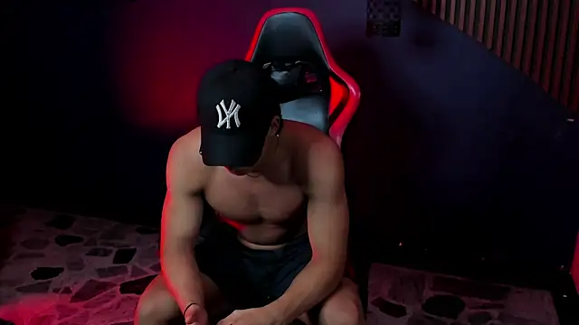 دردشة Axxel_Muscle الجنسية المباشرة