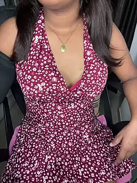Vidhii004's Live XXX Chat
