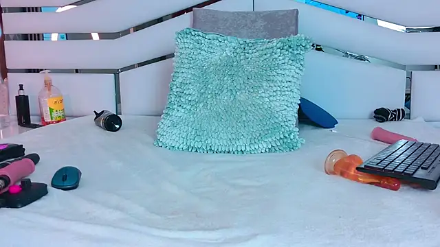 SabrinnaTaylor 现场XXX聊天
