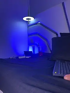 Kendall__evanss' Live XXX Chat