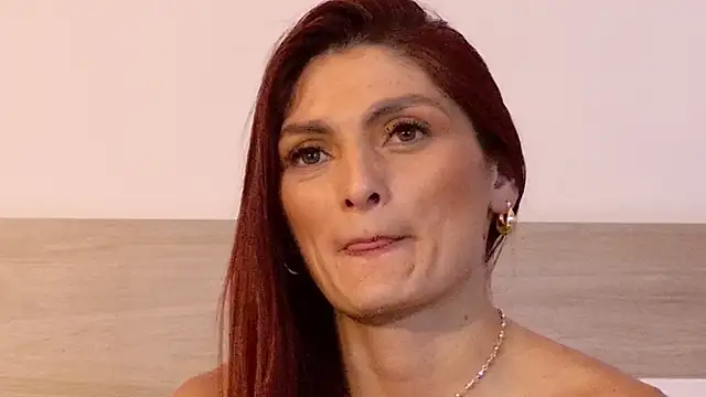 دردشة JessieDiazX الجنسية المباشرة