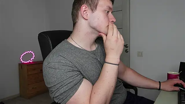 Richard_Dullas Chat XXX live