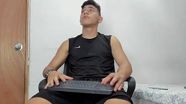 دردشة andrew_rose_ الجنسية المباشرة
