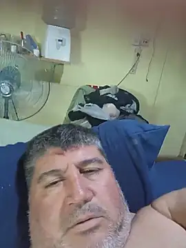 tatingordin élő XXX-chatje