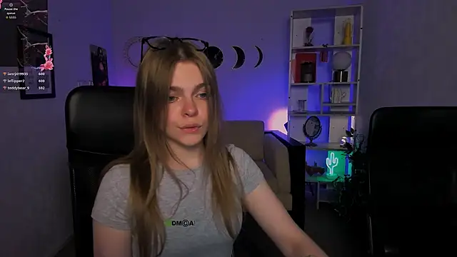 veronica_bubble's Live XXX Chat