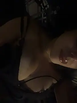 Show de Casalamadornovinho23 na webcam