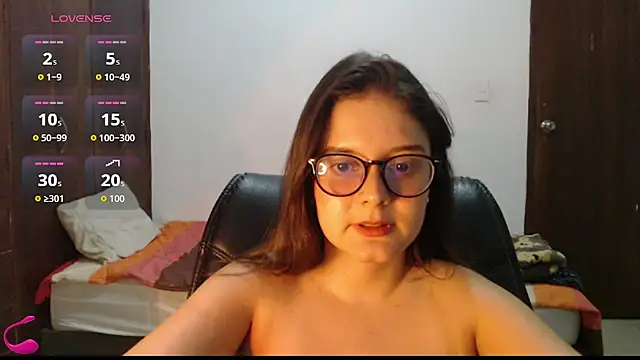 MadieeLorez Live XXX-chat
