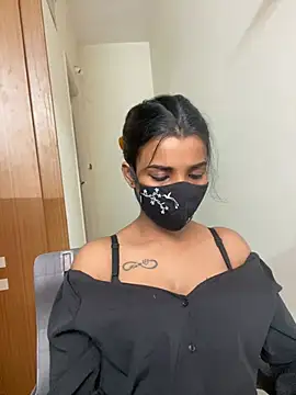 its_ur_flora's Live XXX Chat
