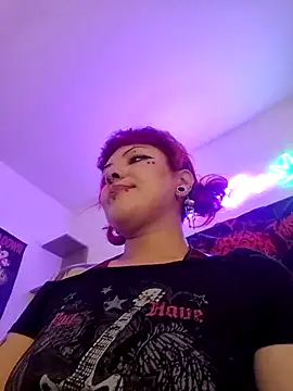 Sarah-Stoner Adlı Modelin Canlı XXX Sohbeti