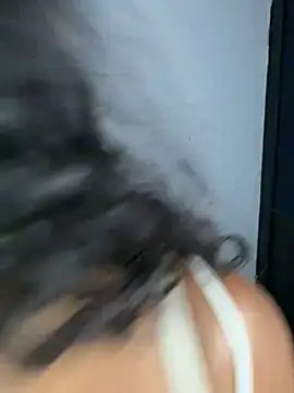 XXX chat uživo modela Simone_Miller
