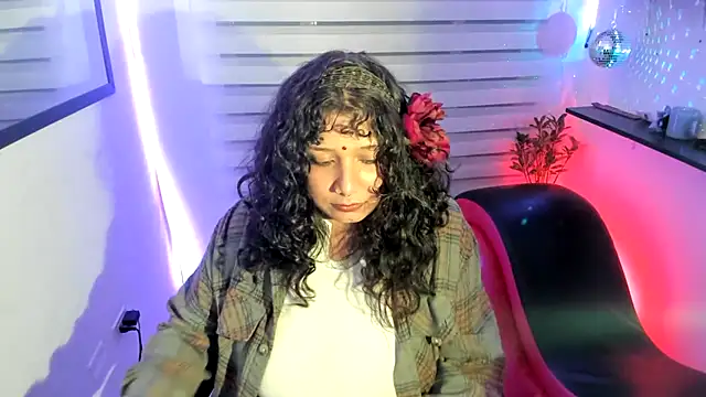 Chat +18 de Agatha_Marin ao vivo