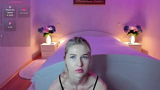 Julie_Blaze 现场XXX聊天