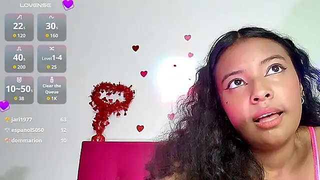 Онлайн чат XXX Ellie_Cute7