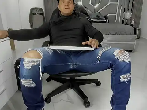 master_leather Chat XXX live