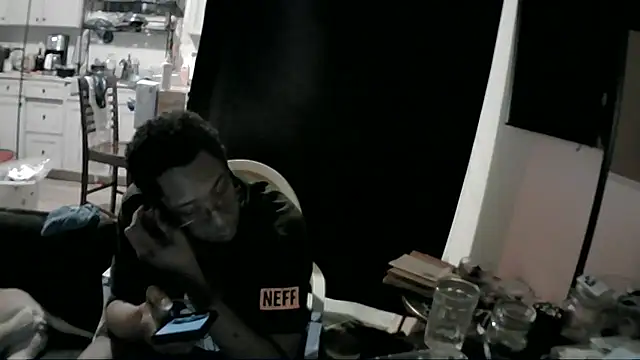 Chat +18 de B4KINC ao vivo