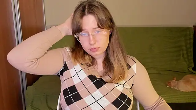 just_fucked777 Adlı Modelin Canlı XXX Sohbeti