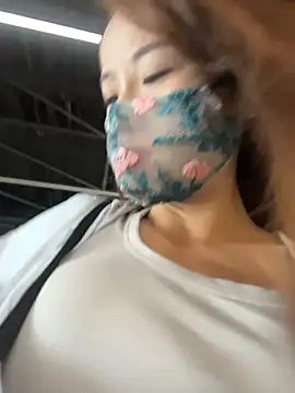 kiss_loo Chat XXX live