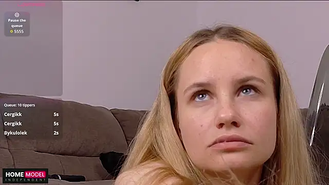 XXX chat uživo modela icebluebabe_