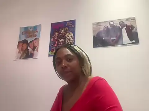 ChocolateCakeQueen's Live XXX Chat