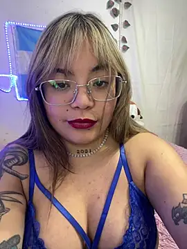 Lindalatina2001 라이브 XXX 채팅
