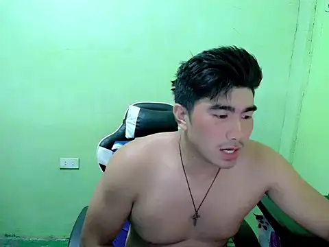 Hunkfireman Adlı Modelin Canlı XXX Sohbeti
