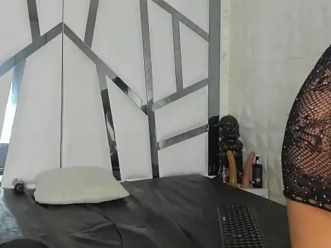 CharlotteSexRs' Live XXX Chat