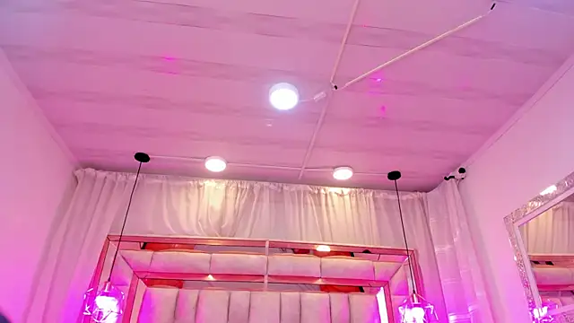 دردشة Francesca_Skuirt الجنسية المباشرة
