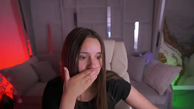 TinyNatalie's Live XXX Chat