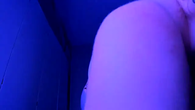RosyFoxy's Live XXX Chat
