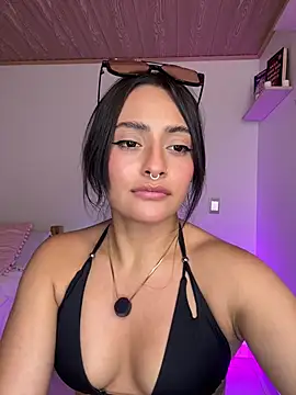 NandaVixen – Live XXX-chat