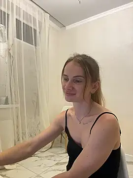Chat +18 de AinyrVixxen ao vivo