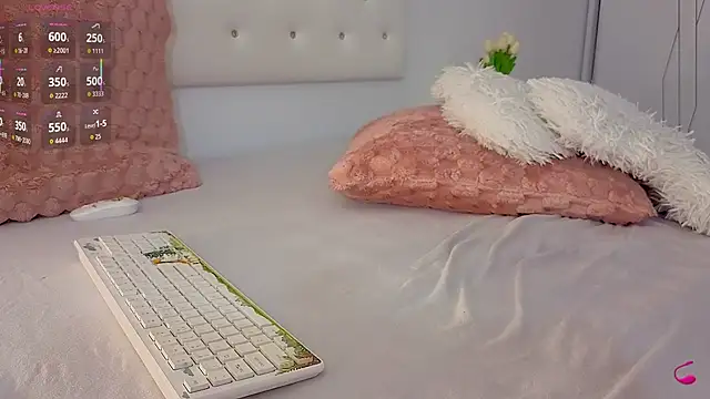 rainbowsky's Live XXX Chat